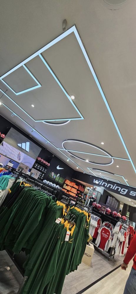 Custom feature lighting